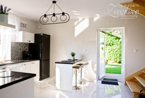 廚房, Apartament Zacisze in 烏厄爾斯米納拉尼