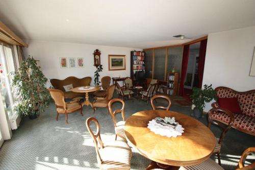 ล็อบบี้, โฮเต็ล เรสเทอรองต์ อัลพินา (Hotel Restaurant Alpina) in กรินเดลวาลด์