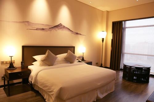 Amitabha Hotel (Fuzhou Pushang)