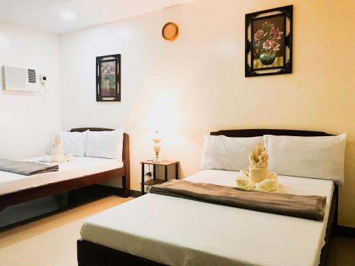 B&J Guesthouse and Tours Room Type - Family Double Room
