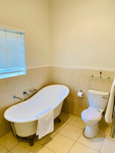 Fifth Avenue Beach House – Gqeberha, IL