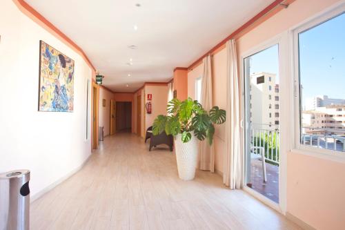 Apartamentos Ecuador Park - image 5