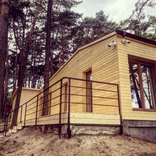 Powidz pokoje z widokiem na jezioro in Powidz