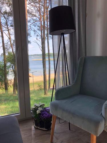 Powidz pokoje z widokiem na jezioro in Powidz