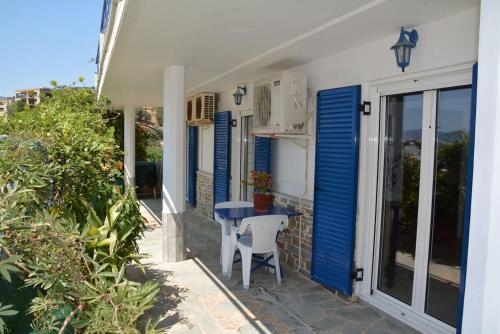 Traditional summer house in Marmari