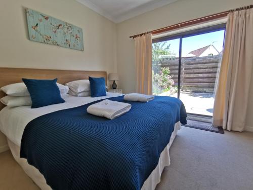 B&B Perth - Hazeldene Apartment Unit - Bed and Breakfast Perth