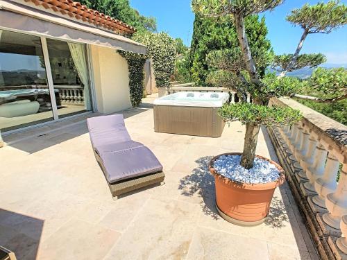 3 Bedrooms Villa near Cannes - Pool & Jacuzzi - Sea View