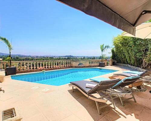 3 Bedrooms Villa near Cannes - Pool & Jacuzzi - Sea View - Location, gîte - Mandelieu-la-Napoule