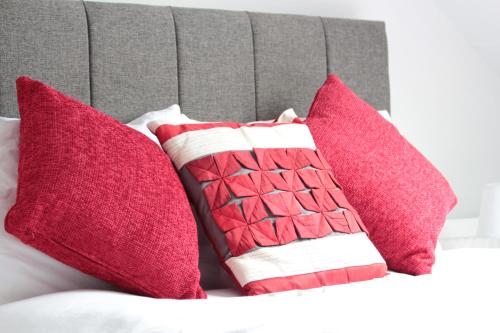 Two-Bedroom Apartment image 5