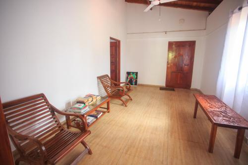 Tharanga Surfing Villa