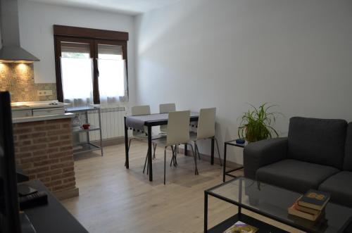 Konyha, Apartamento Almanzor in Hoyos del Espino