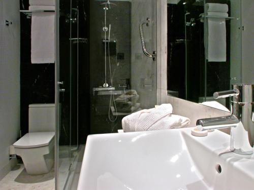 Grupotel Gran Vía 678 Room Type - Standard  Double Room
