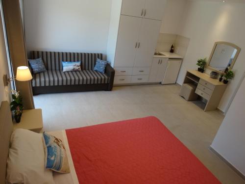 Makis louvlis apartments - image 4