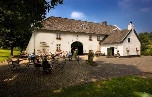 Fletcher Hotel-Restaurant Kasteel Erenstein - image 2