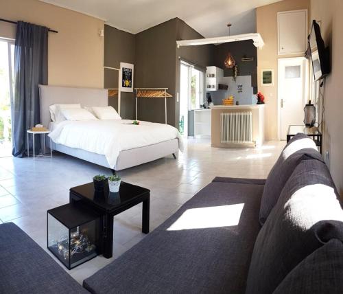  Sea View Luxury Loft Near Airport and Port of Rafina in Rafina