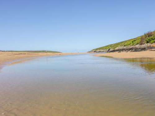 Summer Breezes - image 3