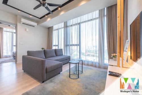Expressionz Professional Suites  Wodages  Room Type - Quad Apartment with 180 Degree KLCC View