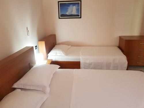 Ilir Guest House 1 - image 13