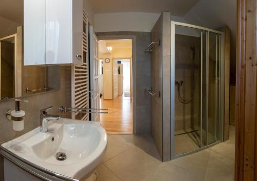 Airport Apartman - main image