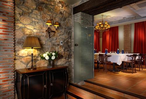 Restorāns, Hotel Rural & Spa Los Anades in Abánades