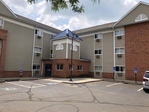 InTown Suites Extended Stay Cincinnati OH - Colerain