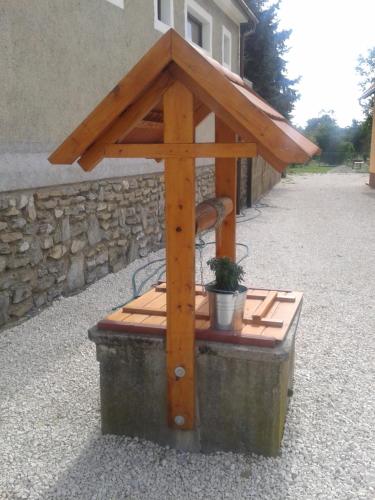 Entree, Hatarmenti Vendeghaz in Zsira