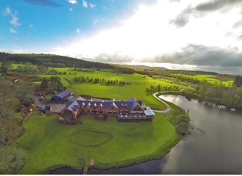 The Lodge on the Loch