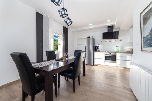 Apartments Mateljak in กราแดค