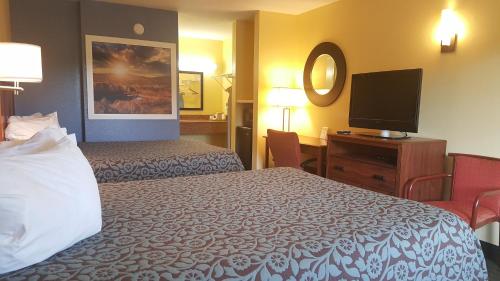 Days Inn by Wyndham Trenton - image 8