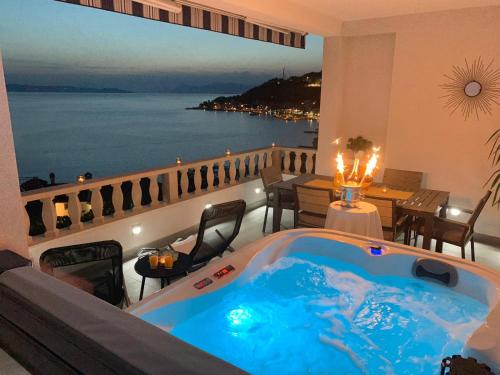 Apartment with Sea View and hot tub (4+2)