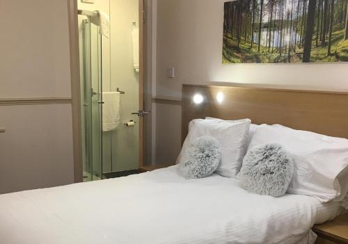 Double room, private bathroom