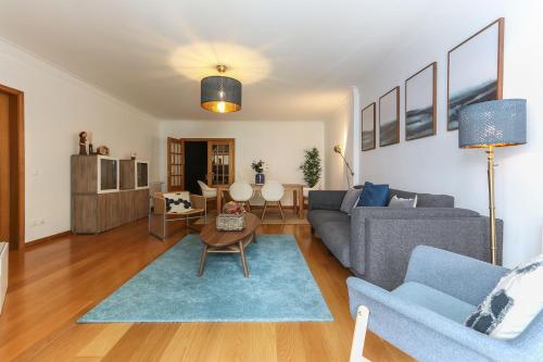Amazing Downtown Family Apartment with terrace and parking, Lisbon (photo 10)