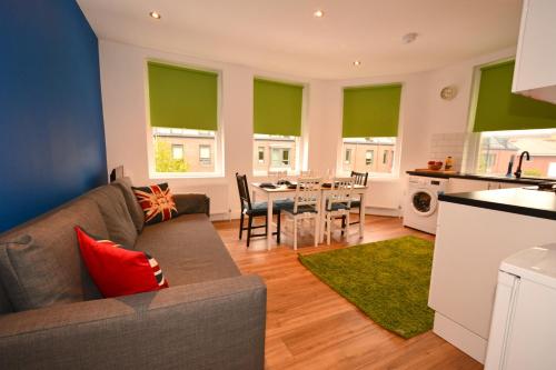 

King's Crown Apartments