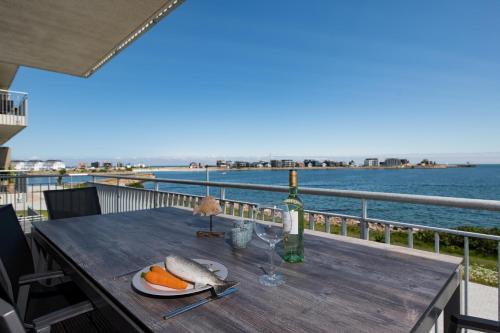 Sea View 09 