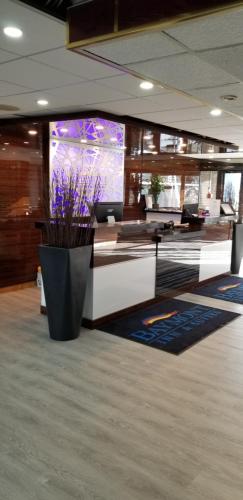 Baymont Inn and Suites by Wyndham Montreal Airport