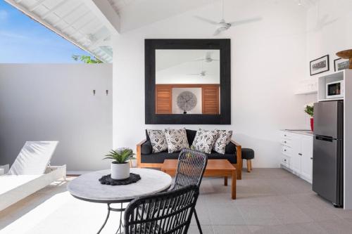 One-Bedroom Villa image 2