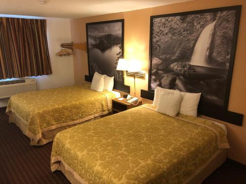 Super 8 by Wyndham The Dalles OR