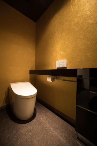 Superior Room with Tatami Area (Kinkaku) image 10