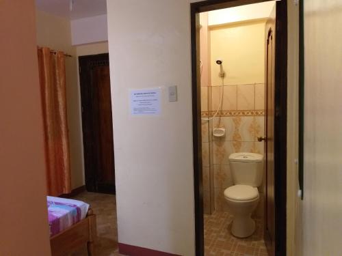 Divine Castle Travelers Inn Room Type - Economy Double Room