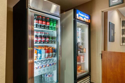 Comfort Inn DFW Airport North - image 4