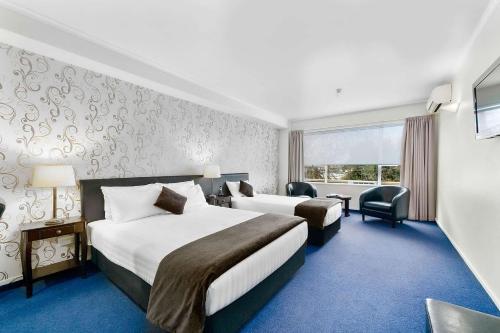 Quality Inn Collegiate — Photo 2