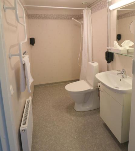 Stiftsgården i Rättvik Room Type - Triple Room with Bathroom