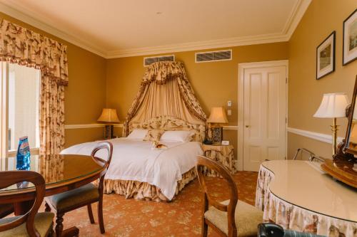 Book the Melba Suite Melba Suite