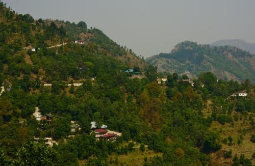 EMERALD TRAIL BHIMTAL