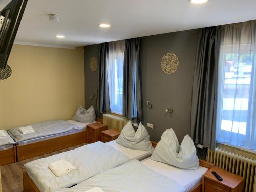 Kirschbaum Apartment - main image