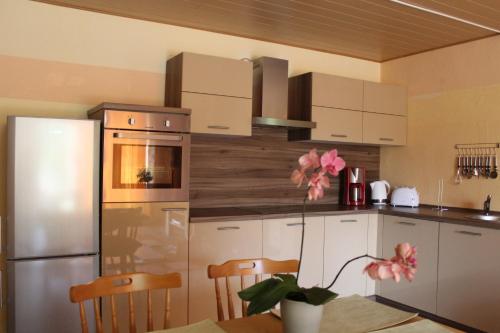 virtuve, Ferienwohnung im Grünen (Ferienwohnung im Grunen) in Nunchritz