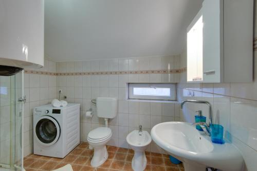 Apartmani Admiral - image 10