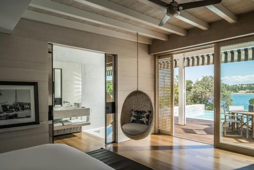 Bungalow Suite with Private Pool and Sea View