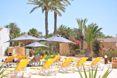 בריכת שחיה, Dar El Manara Djerba Hotel & Aparts in דיירבה