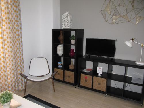 Life Apartments Alameda Colón - image 6